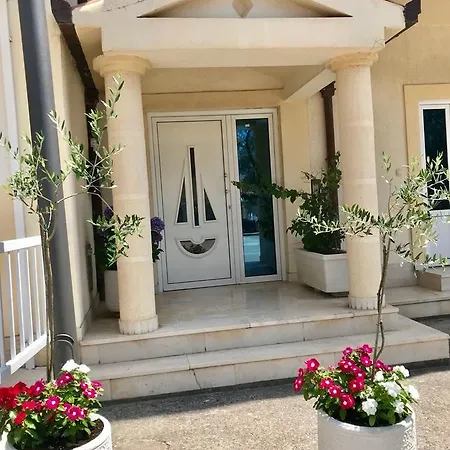 Lux Apartman Sofia 斯韦蒂·斯特凡 外观 照片