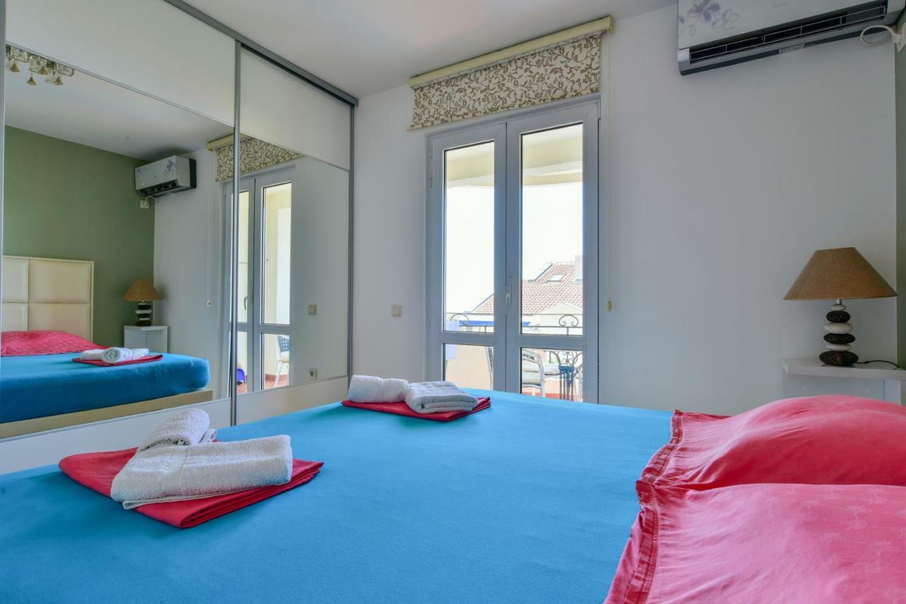 Lux Sofia Sveti Stefan